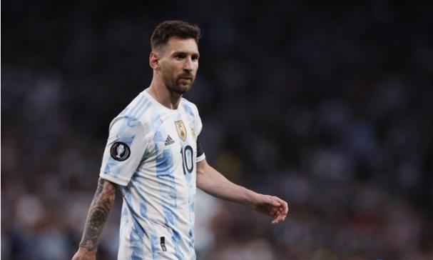 菲律宾政坛炸锅！6 亿回扣 + 千亿假项目，6年秘密裁决突然曝光